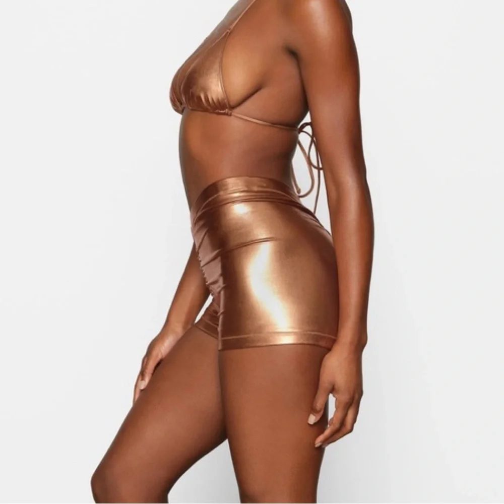 SKIMS METALLIC SWIM V-WAIST SHORT / PENNY / 3X NWT
